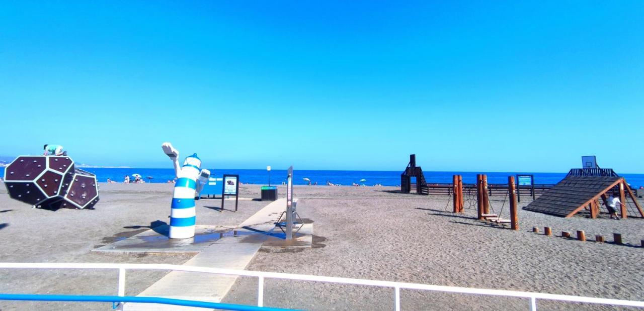 Yeti Atico Beach - Alojamientos La Torre Torre Del Mar Eksteriør billede